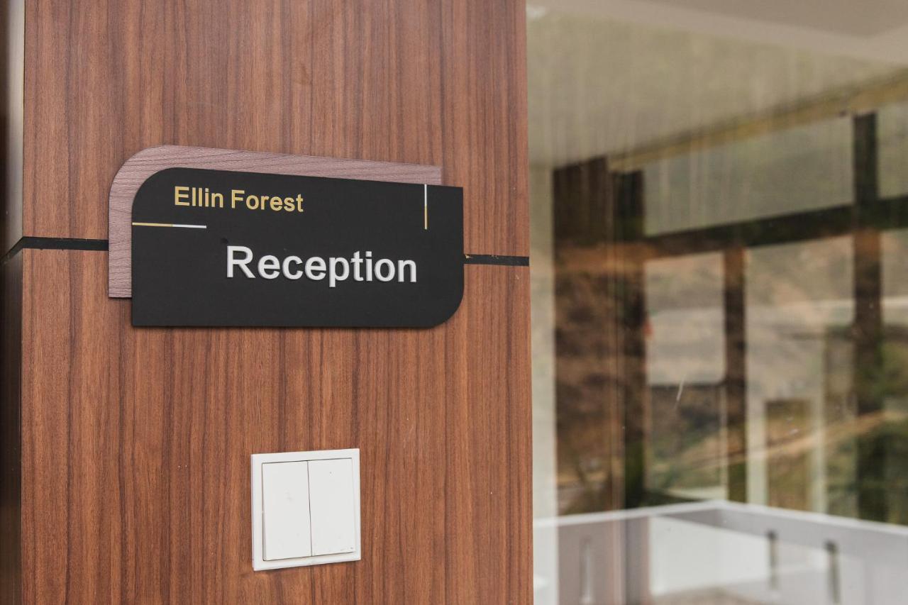 Ellin Forest Karaoke & Pool Resort Bukit Tinggi Bentong Extérieur photo